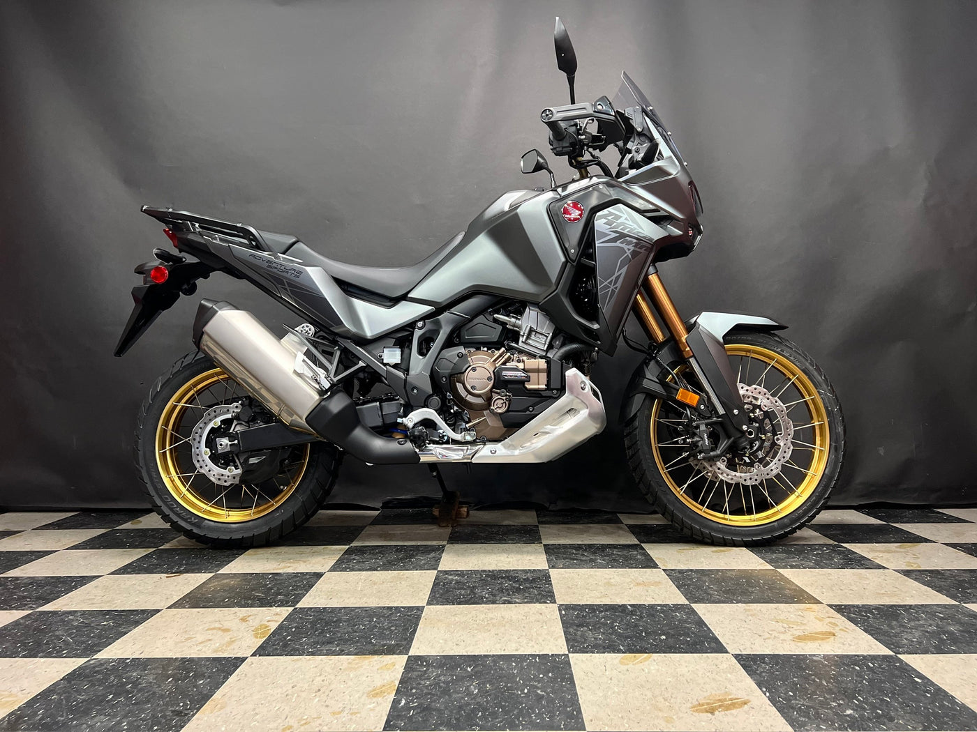 2023 Honda Africa Twin Adventure Sports DCT frais de transport et de préparation inclus