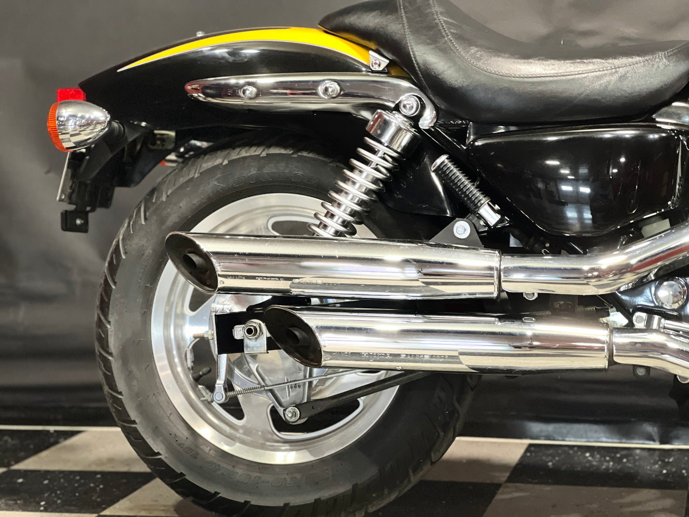 1997 Honda V45 Magna VF750C