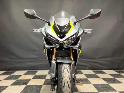 2023 Honda CBR500RA frais de transport et de préparation inclus