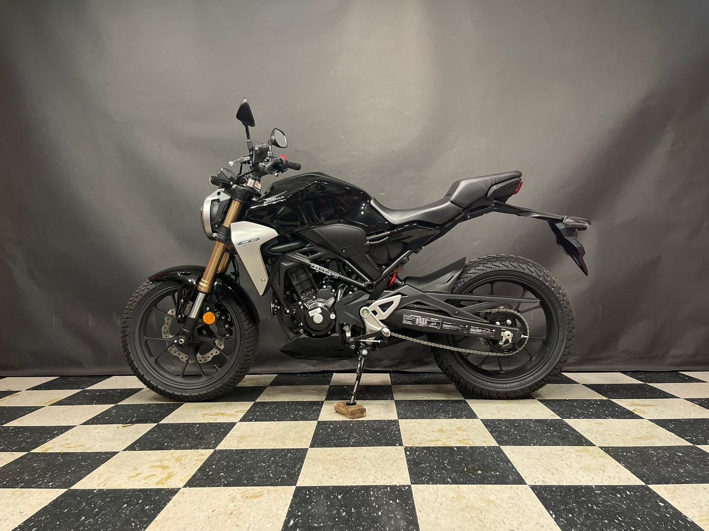 2022 Honda CB300R Spécial édition OFF ROAD