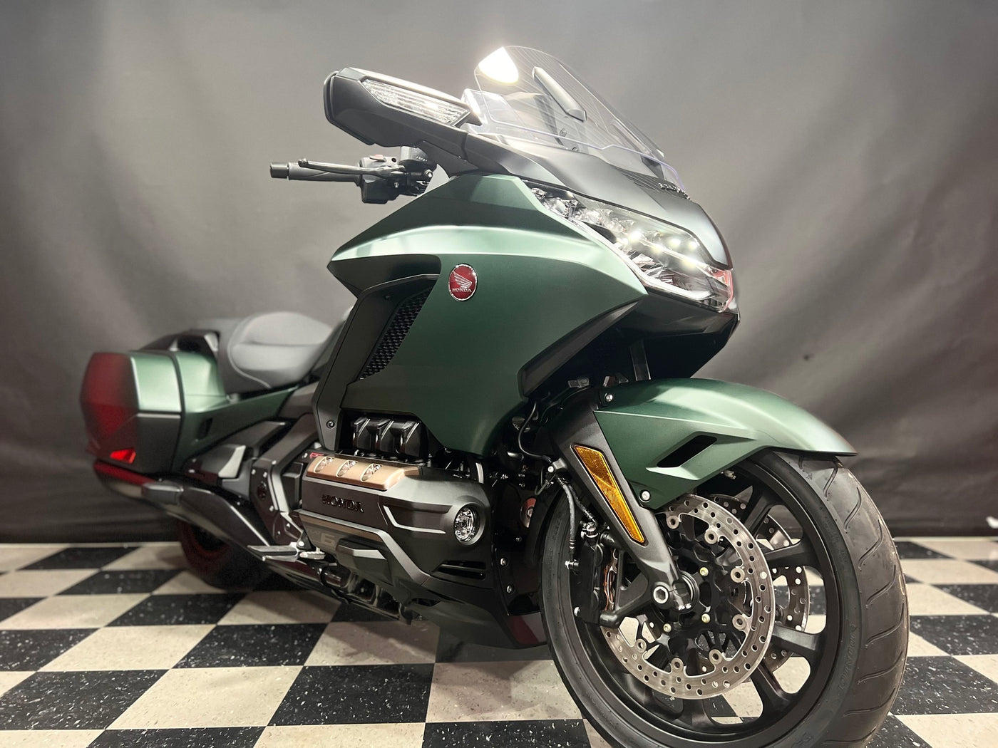 2024 Honda GL1800 Goldwing bagger manuel