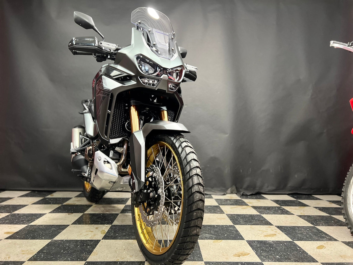 2023 Honda Africa Twin Adventure Sports DCT frais de transport et de préparation inclus