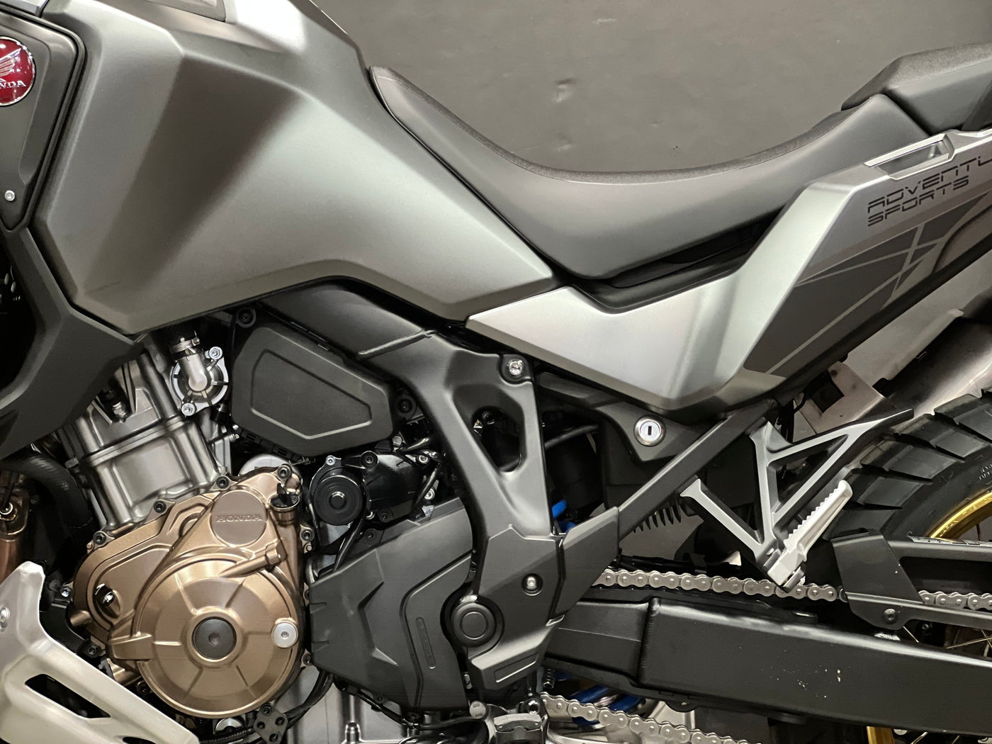 2023 Honda Africa Twin Adventure Sports DCT frais de transport et de préparation inclus